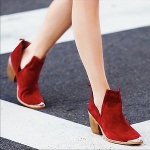 Cape Robbin Side Split Bootie Size 8.5